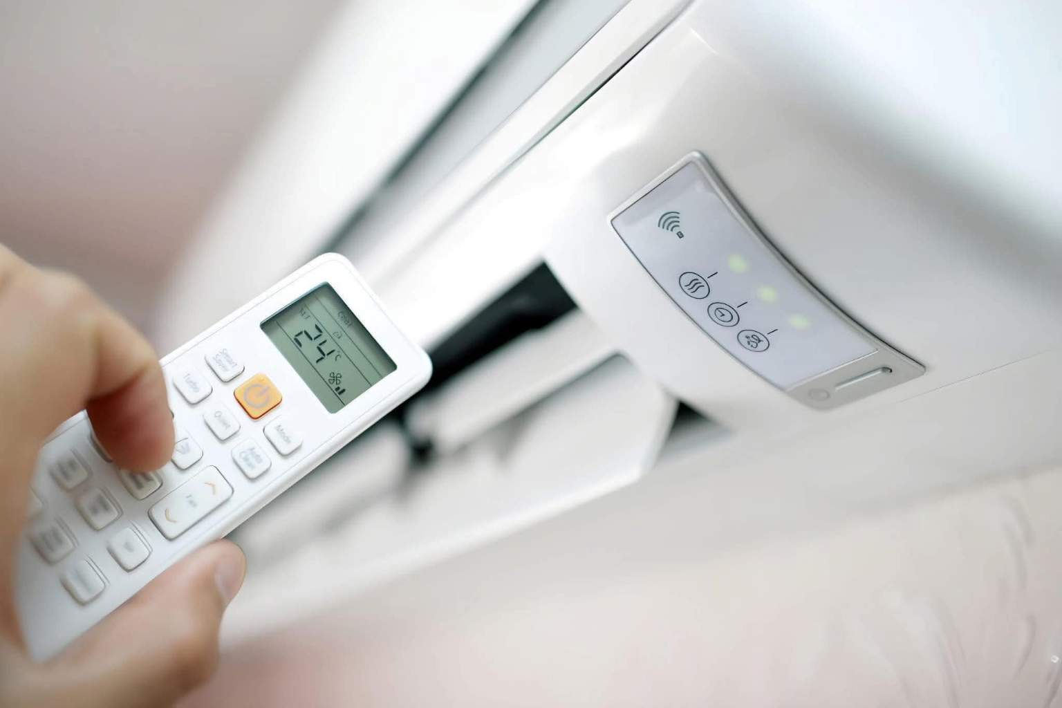 شركة دليل التميز لصيانة جميع انواع التكيف خصم يصل إلى 30٪ فى خدمتك   دائما