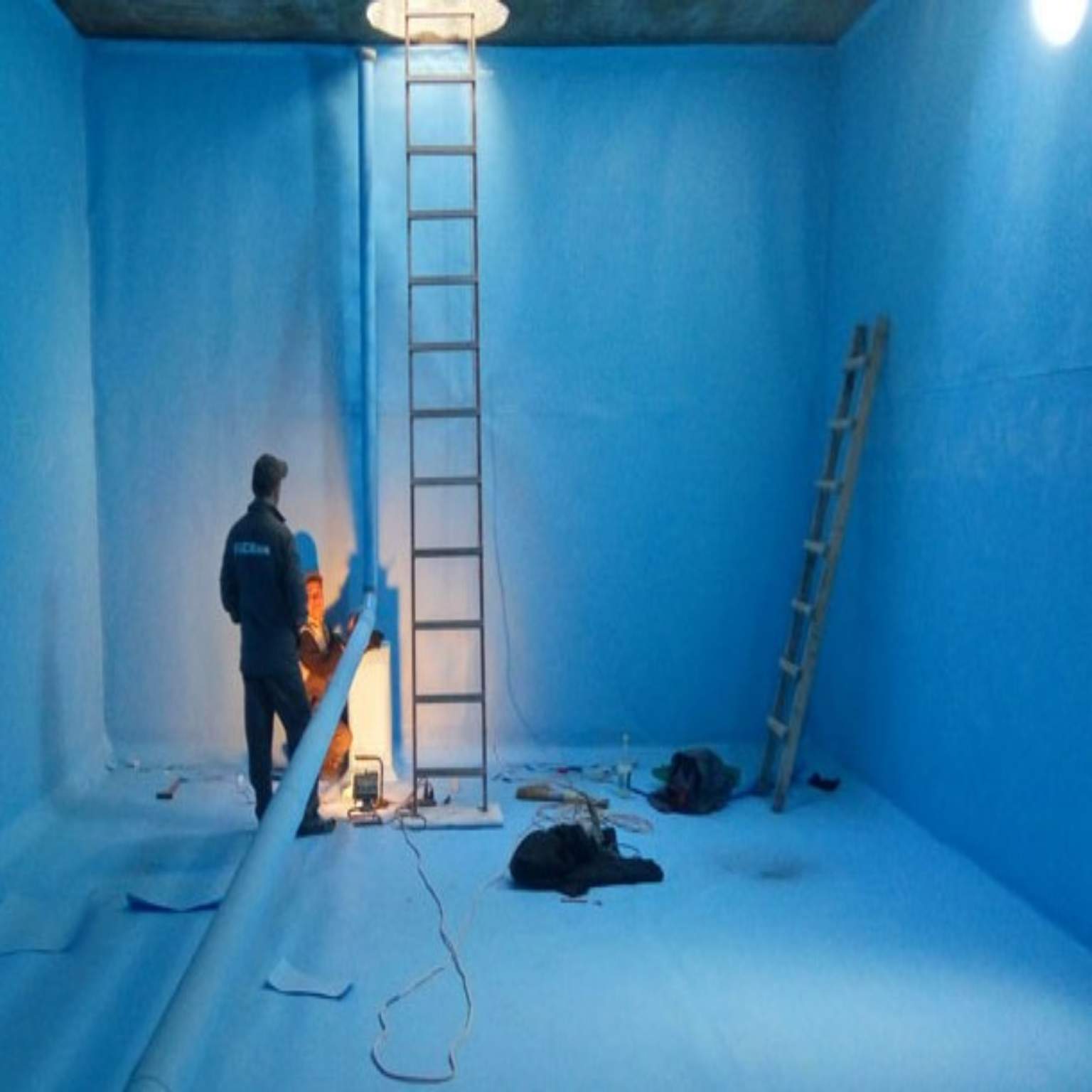 شركة دليل التميز لعزل وتنظيف خزانات المياه بالرياض – خبرة 5 سنوات في تقديم نقاء يدوم بمواد آمنة وجودة تُطمئنك