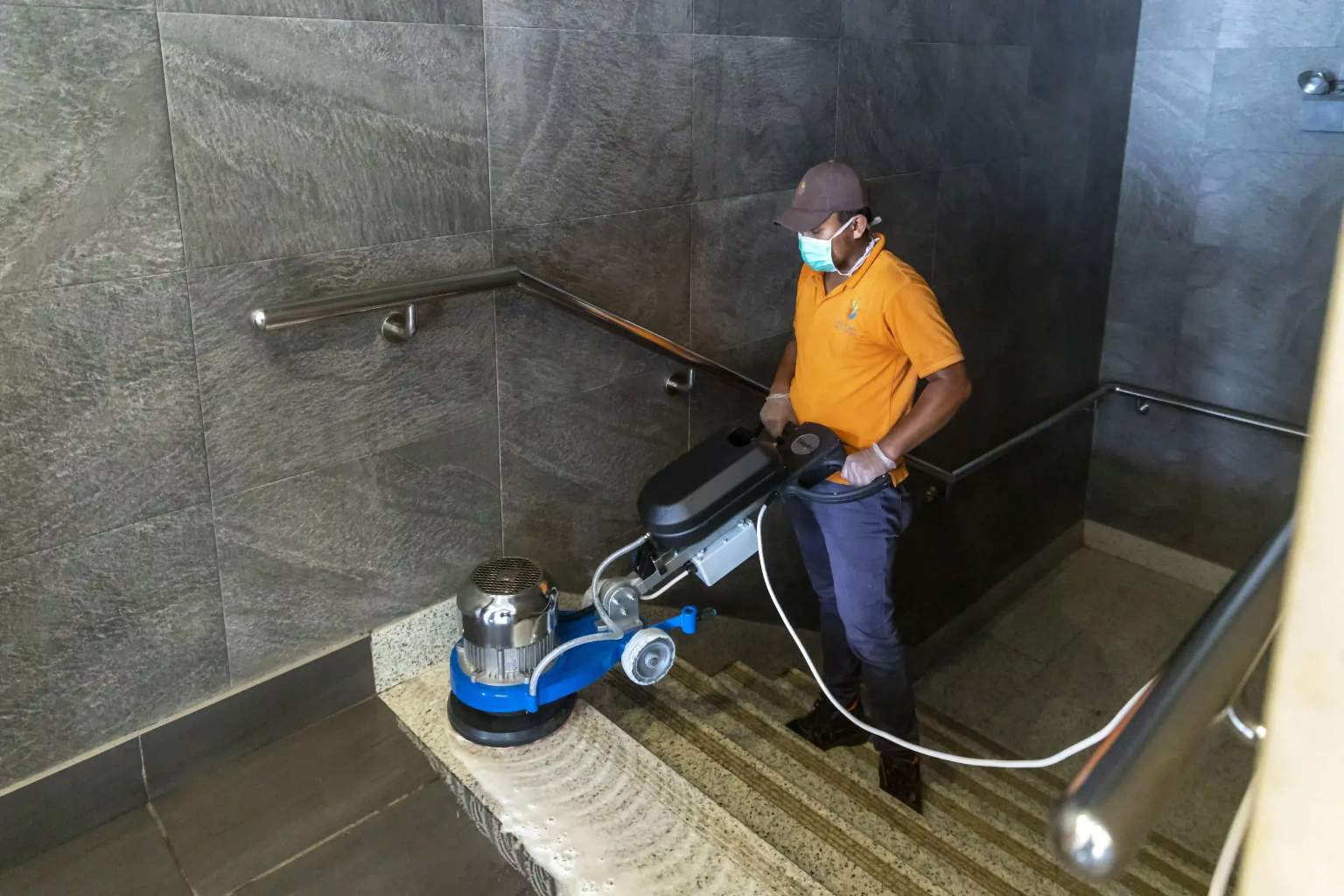 شركة دليل التميز لتنظيف السجاد والمجالس والمنازل والفلل – جودة مضمونة بخبرة طويلة وفرق عمالة محترفة مع خصومات رائعة تصل إلى 30٪