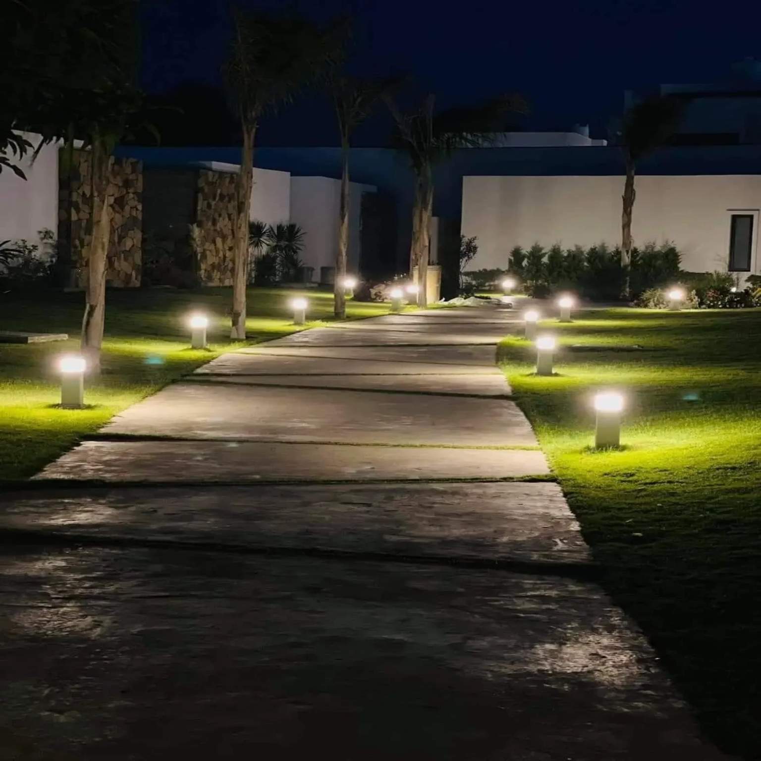 شركة دليل التميز لأعمال الكهرباء المنزلية بالرياض
خبرة 10 سنوات – ضمان فعّال – خصومات تصل إلى 35٪